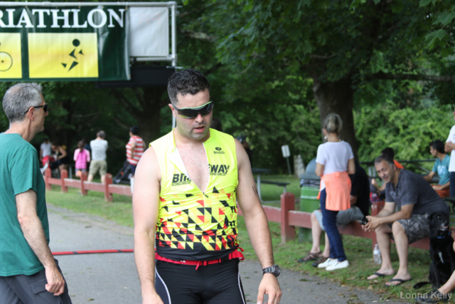 Pawling tri runner yellow shirt