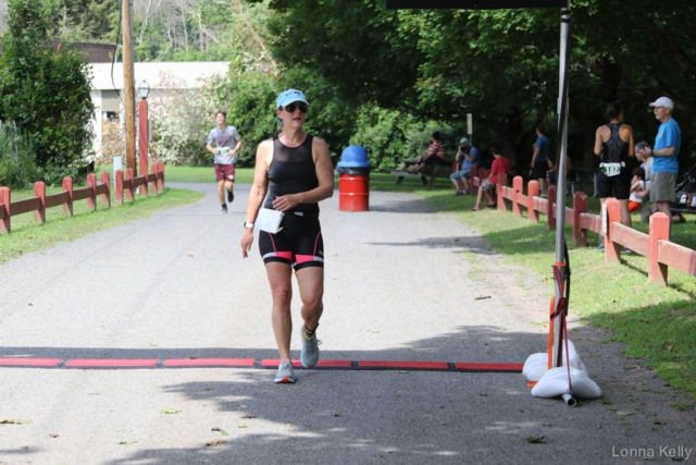 Pawling Triathlon Finisher black top blue hat